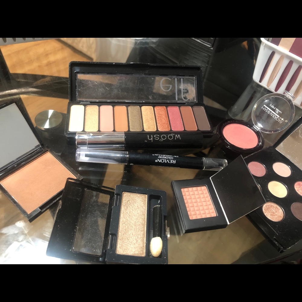Mix of make up